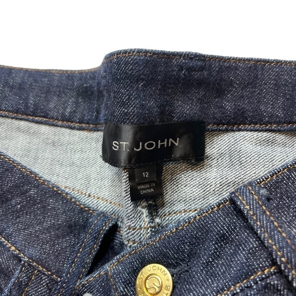 St John Women's Jeans Dark Wash Straight Leg Size 12 Design Pocket EUC - Picture 7 of 7